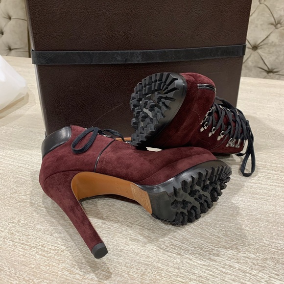 Alaia suede and leather booties - Picture 9 of 9